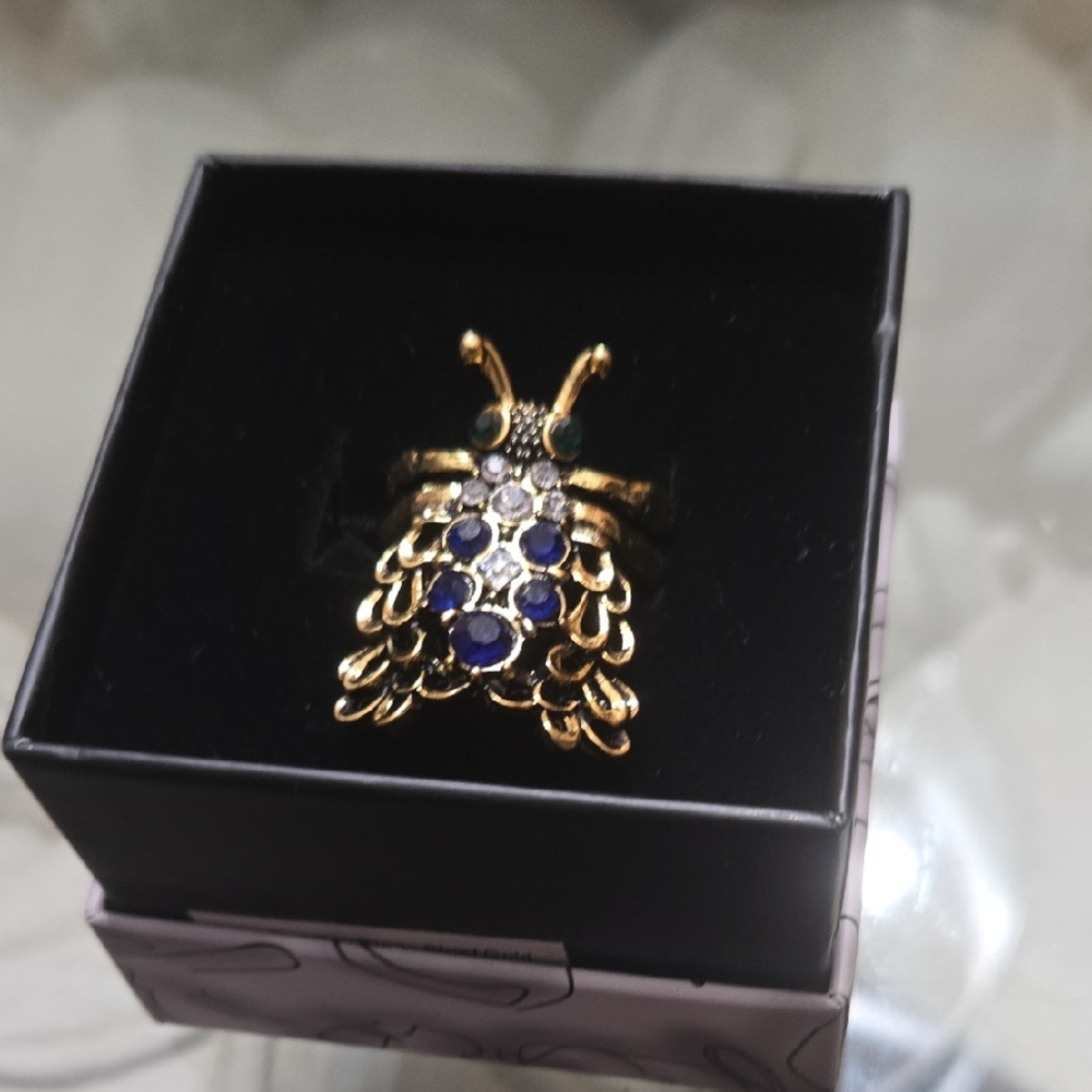Elegant Gold and Blue Butterfly Ring